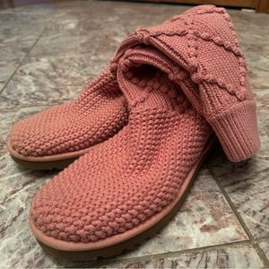 Pink crochet uggs